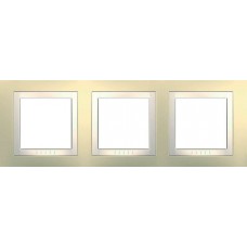 Рамка 3-местная кремовая Unica Basic MGU2.006.559