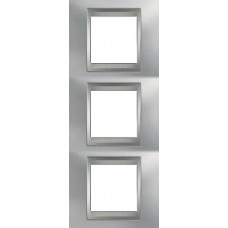 Рамка 3-местная Unica Top. Цвет Матовый хром/Алюминий MGU66.006V.038