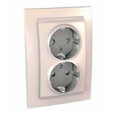 Розетка двойная с заземлением с защитными шторками серия Unica MGU23.067.25
